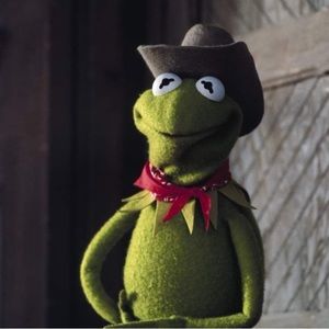 Meet your Posher, Bee